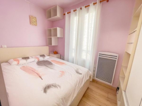 Pink Warm Studio near Arc de Triomphe